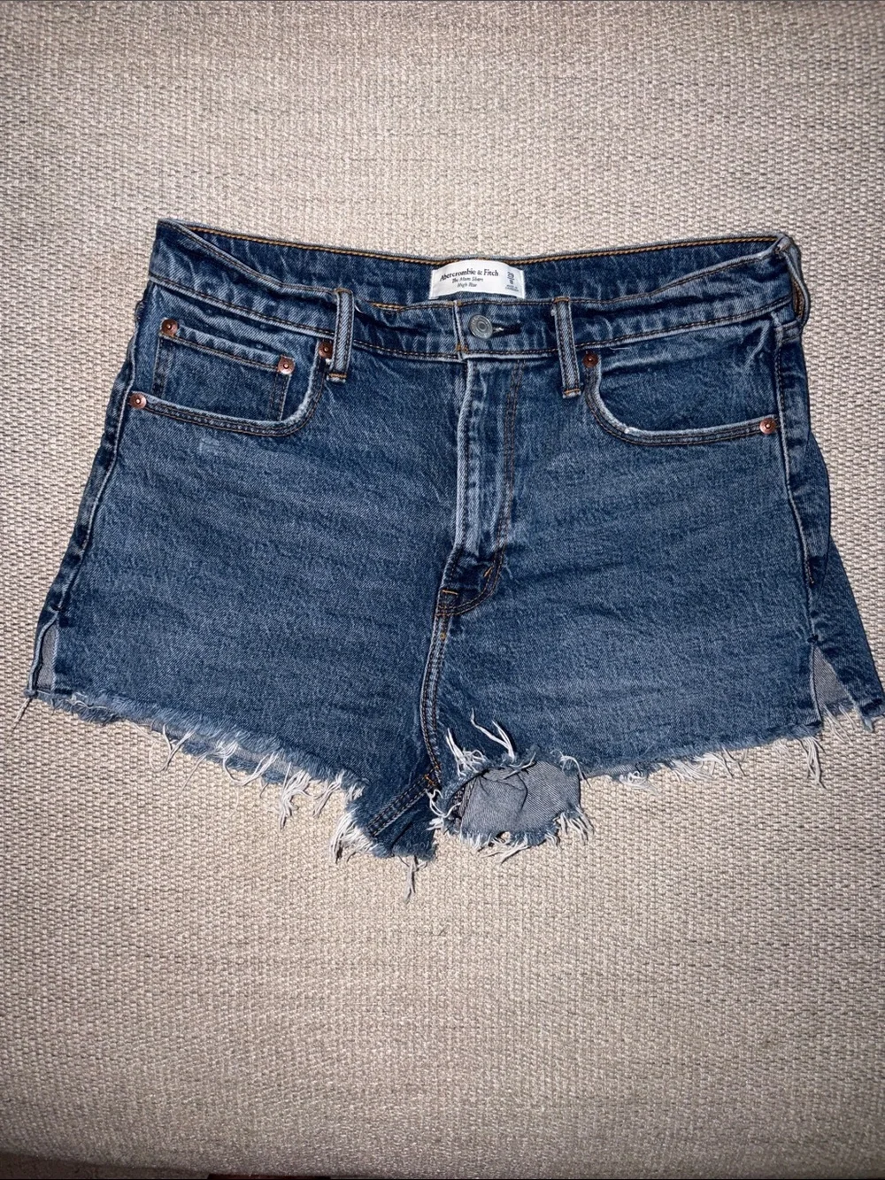 Abercrombie & Fitch Mom Short High Rise denim shorts